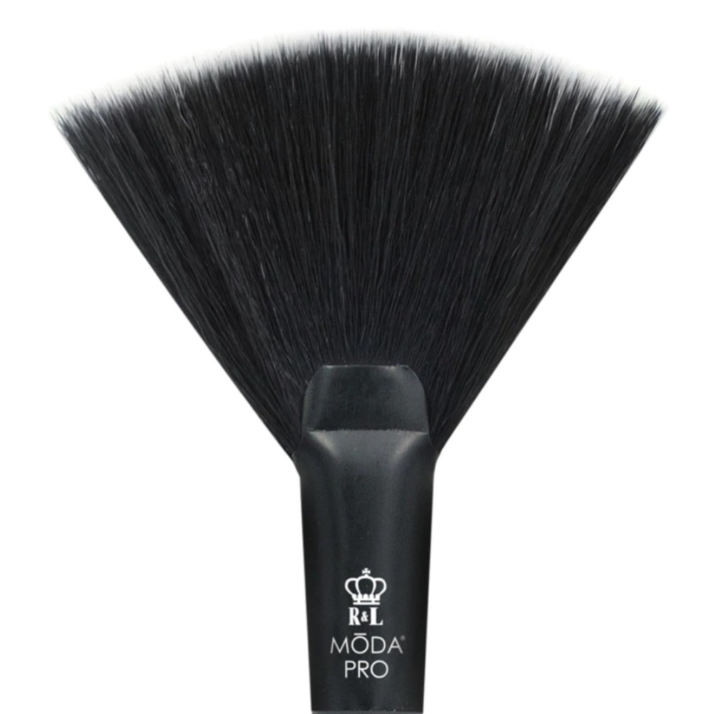 MODA PRO HIGHLIGHT BRUSH